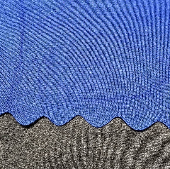 Cable & Gauge Royal Blue Pull Over Top 70% Rayon 30 % Polyester Size M - Picture 6 of 8